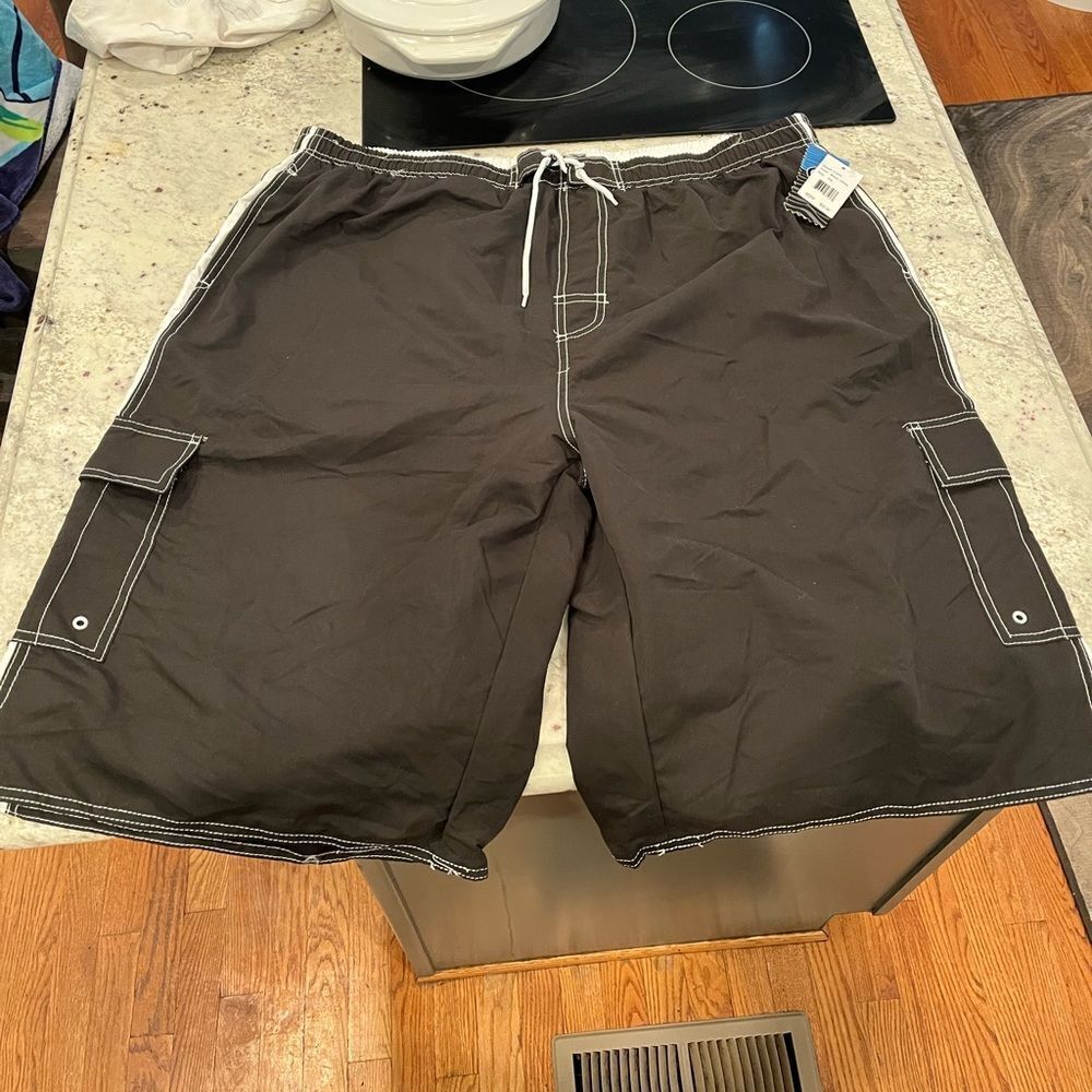 North 15 Black & White Board Shorts sz 5X NWT